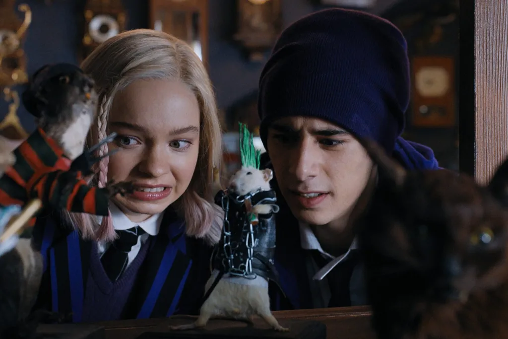 آژاکس (با بازی جورجی فارمر)